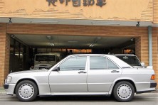 H2 メルセデス190E2.5-16V ディーラー車 ノーマル車両サムネイル