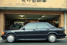 S62 ベンツ190E 2.3-16 5速M/T SR 黒革シート ブルーブラックサムネイル